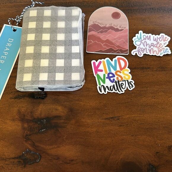 Draper James Mini Notebook NWT In Gingham Cor and 3 stickers - Picture 5 of 7
